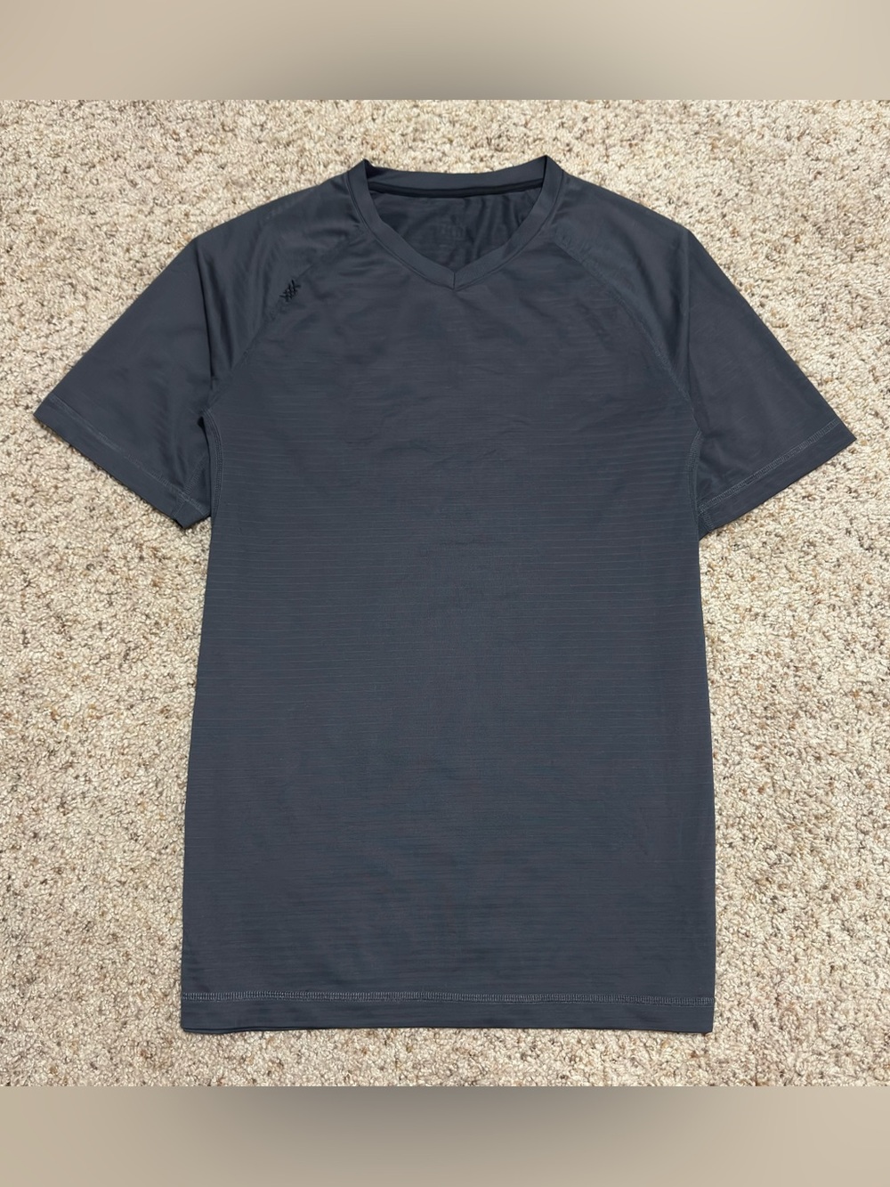 Rhone Reign Sentry Tee Shirt V-Neck Mens Gray Training Performance